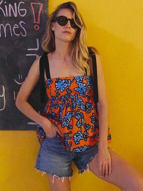 NWT Hunter Bell Pruett Printed Top size 6